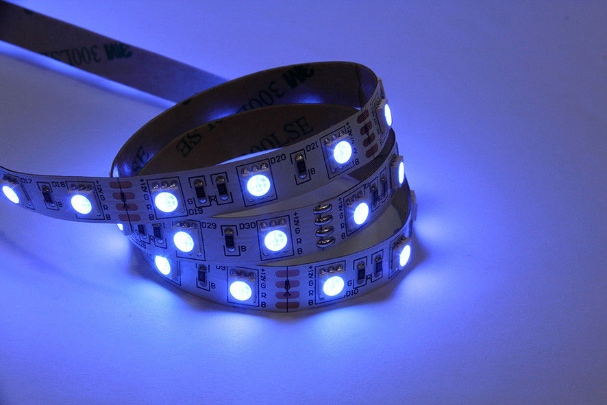 SMD5050 LED Strip Lights RGB With Remote Control Dimmable 5M 60leds ไม่มีกันน้ํา 12V Led Strip สําหรับ KTV