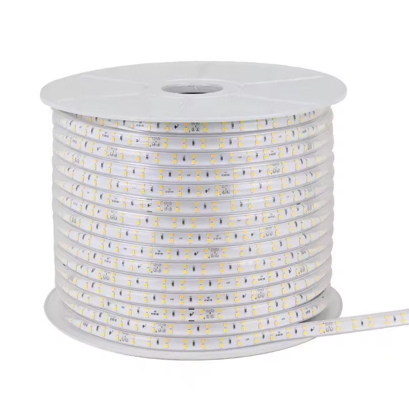 220-240V SMD2835 120D 10W / M สาย LED สีสันด้วย 80 Cri อายุยาว CE / RoHS รับรองในอเมริกาใต้