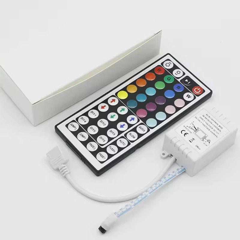 โรงงานเดิม 44key 5V 12V 24V RGB LED Controller RF แสง LED ไร้สาย Monochrome Dimmer ระยะไกลสําหรับ LED