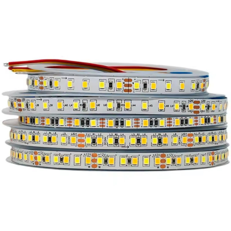 2835 120Leds 8W / M CRI80 สาย LED แบบยืดหยุ่น 5M / 10M ความยาวสําหรับการตกแต่งคริสต์มาสในบ้าน