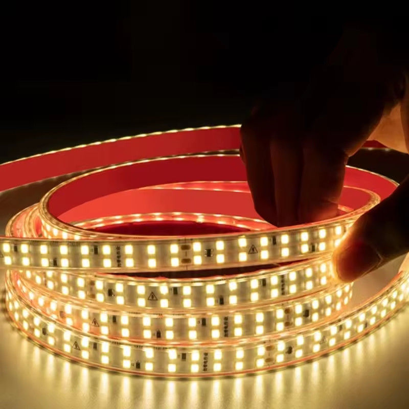 ไม่มีคนขับ ความดันสูง 220V ไม่มีคนขับ แผ่นแสงติดตัวเอง 240leds smd 2835 IP67 IP65 ไฟเส้นตกแต่ง