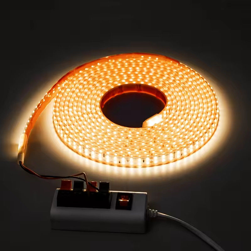 ไม่มีคนขับ ความดันสูง 220V ไม่มีคนขับ แผ่นแสงติดตัวเอง 240leds smd 2835 IP67 IP65 ไฟเส้นตกแต่ง