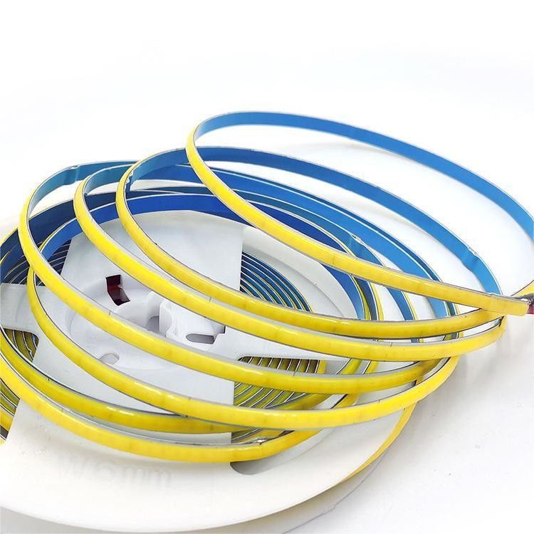 CE ROHS อนุมัติ กันน้ํา COB แสงสตรีปกับการควบคุมสวิทช์และความหนาแน่นสูง 320LEDs