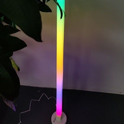 ห้องนอน เครื่องประดับสภาพแวดล้อม ไฟ 1.5m LED สีสันกล่องเล็ก กล่องควบคุมระยะไกล โคมไฟพื้น 10000 ชั่วโมงทํางาน