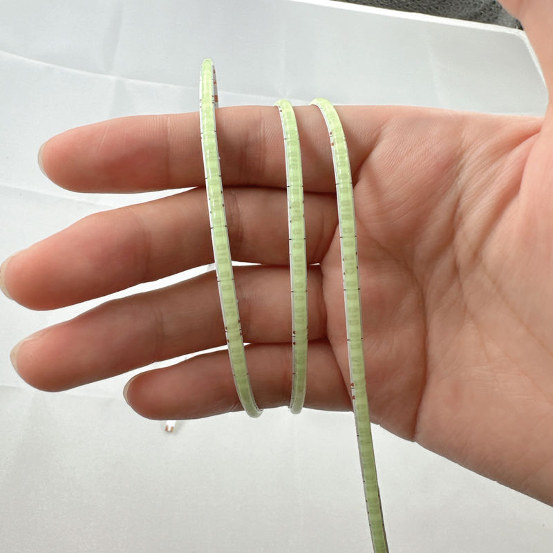 3mm กันน้ํา 2700k 6000k 12V 220v 5V Ultra Thin ความกว้าง 400leds COB LED Strip Light กับ 3