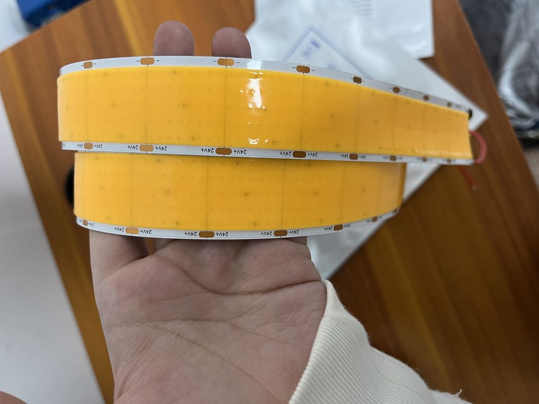 1600LEDs/m COB LED Strip Light สําหรับการตกแต่งภูมิทัศน์ 30mm PCB 40W/m น้ําหนัก 0.05kg