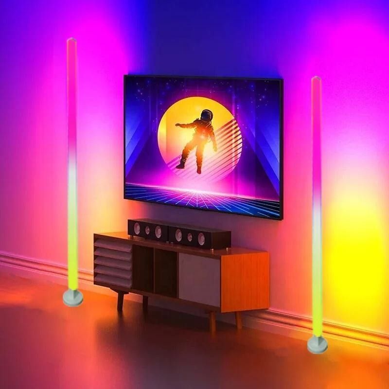 วัสดุส่วนตัวของหลอดไฟ ABS 5V DC Input RGBIC Corner Standing Lamp App ไฟบ้านฉลาด