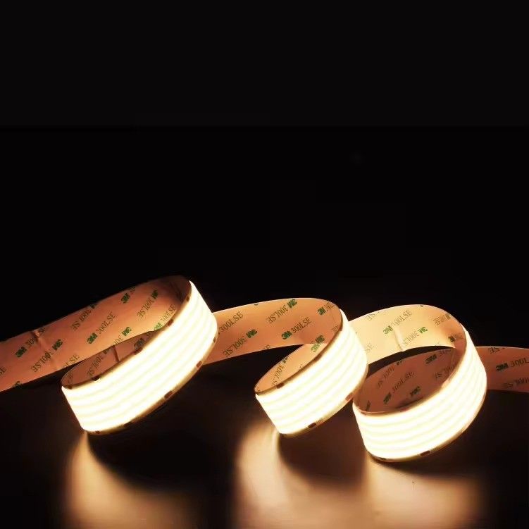 Super Wide 1600LEDs Ultra Wide COB LED Strip 80 Color Rendering Index IP20 เรต 30000 ชั่วโมงในการทํางานสําหรับโครงการ