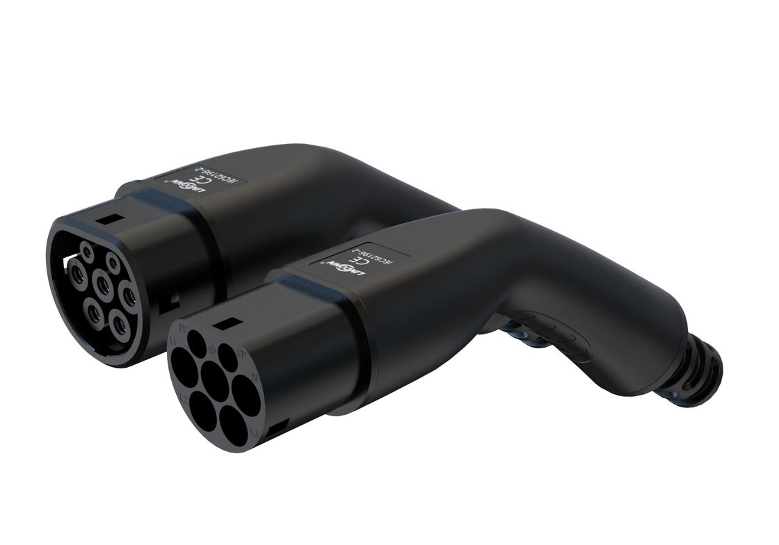 3.7kw Ev Charger ประเภท 2 ถึงประเภท 2 การชาร์จเร็ว EV การชาร์จเคเบิล